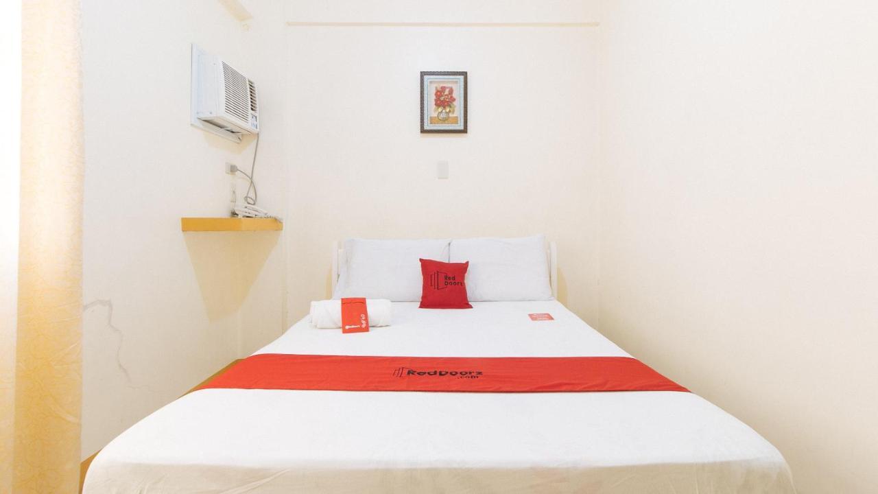Reddoorz @ Golden Skye Hotel Guagua Eksteriør bilde