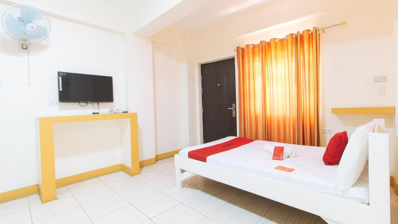 Reddoorz @ Golden Skye Hotel Guagua Eksteriør bilde